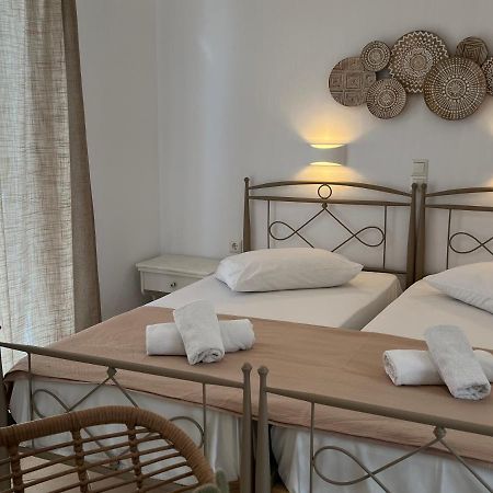 Hotel Chrisoula Antiparos Bagian luar foto