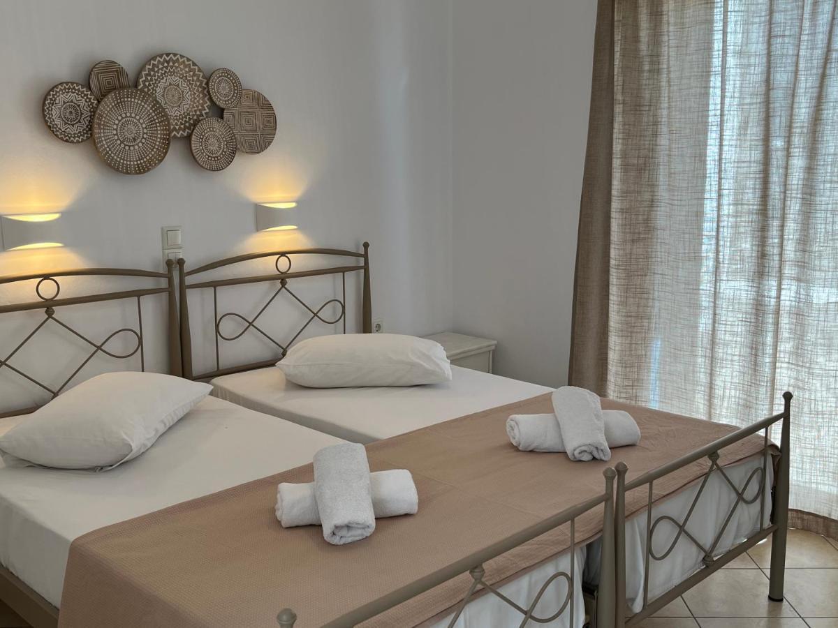 Hotel Chrisoula Antiparos Bagian luar foto