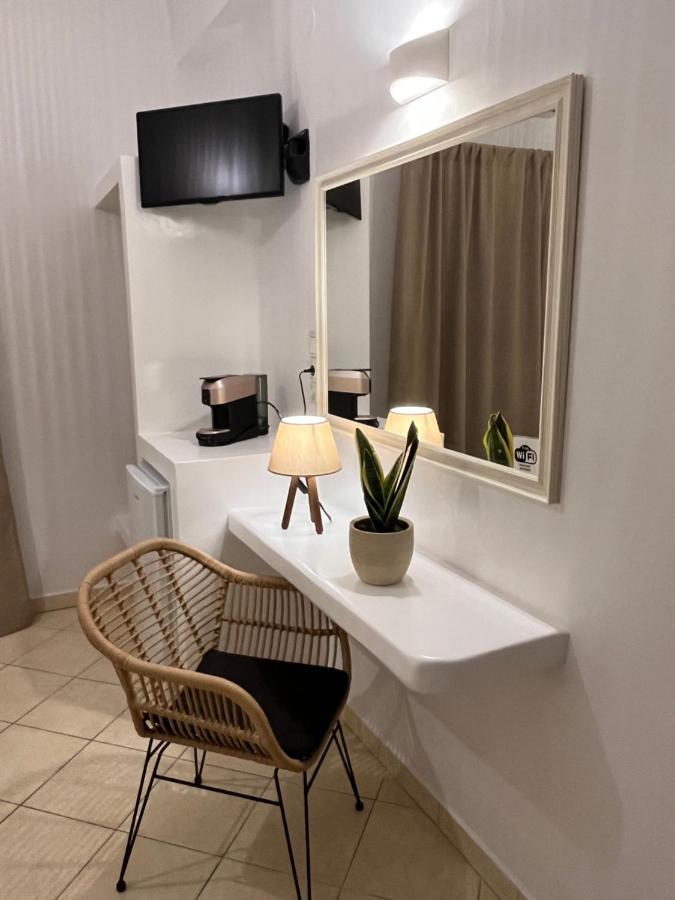 Hotel Chrisoula Antiparos Bagian luar foto