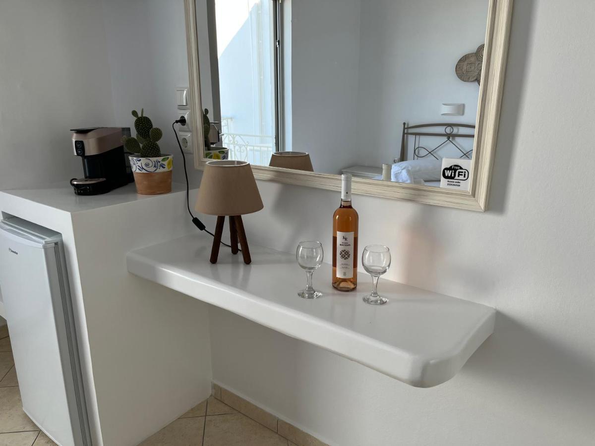 Hotel Chrisoula Antiparos Bagian luar foto