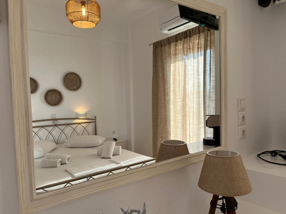 Hotel Chrisoula Antiparos Bagian luar foto