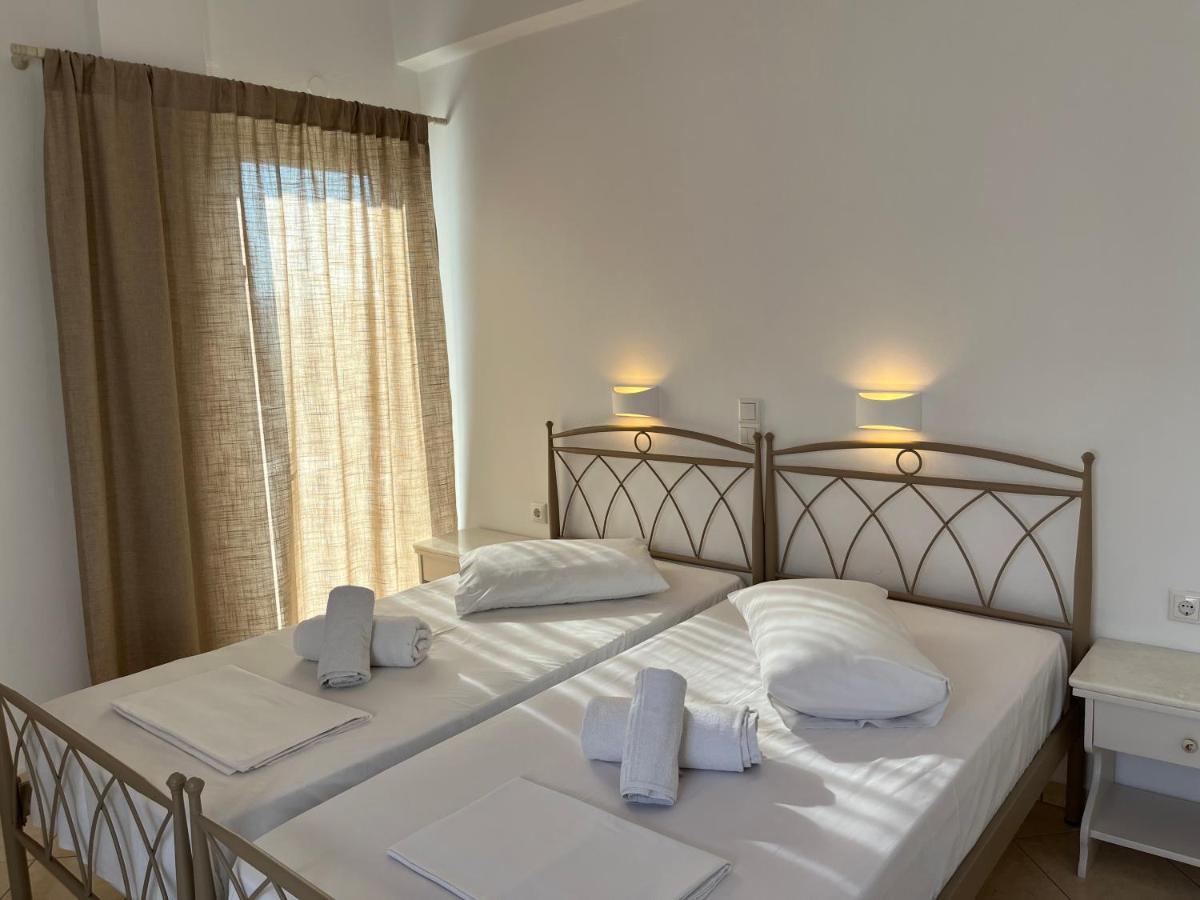 Hotel Chrisoula Antiparos Bagian luar foto